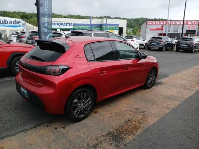 Peugeot 208 puretech 100 s&amp;s eat8 — photo 5