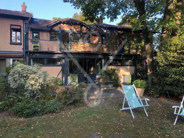 Maison 7 pièces 176 m²