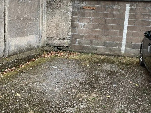 Parking, rue Saint-Pierre