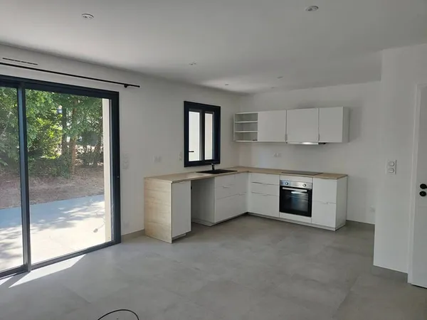 Maison de plain-pied 2 pièces 45 m²