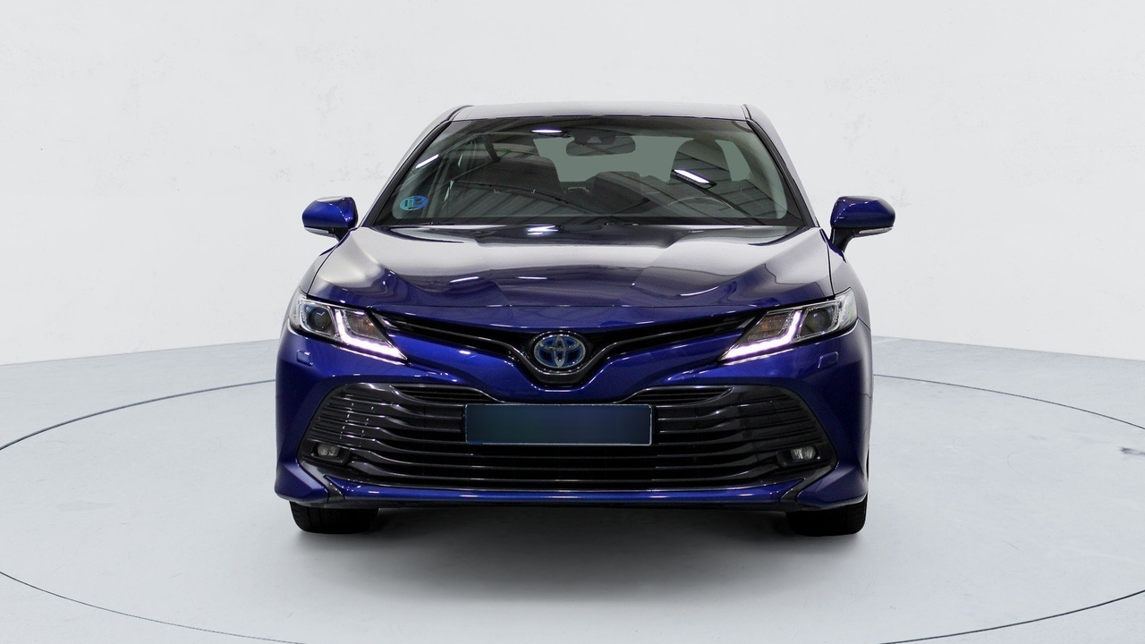 Toyota Camry — photo 9