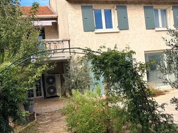Maison familiale 145m2 - 4 chambres - dépendances 84m2- terrain 615m2