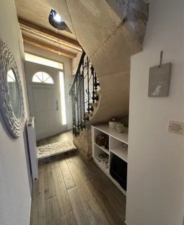Maison, centre-ville, doué Lafontaine à louer
