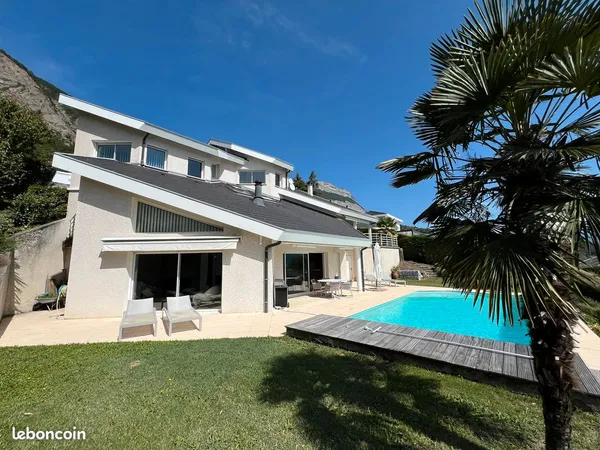 Villa d'architecte d'exception 250m² - Vue panoramique Belledonne / Grenoble - Piscine