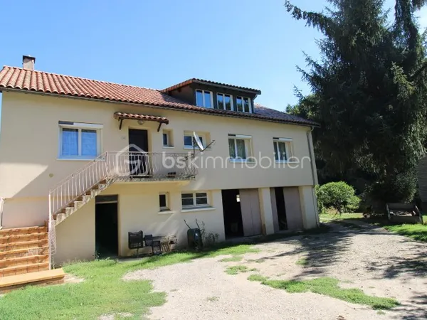 Maison 8 pièces 160 m²