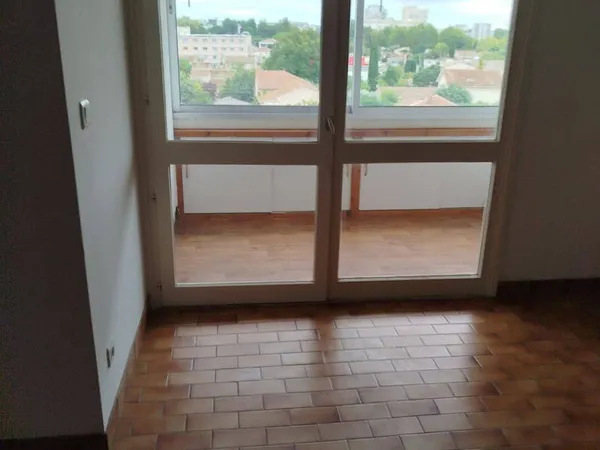 Appartement 2 pièces 487 m²