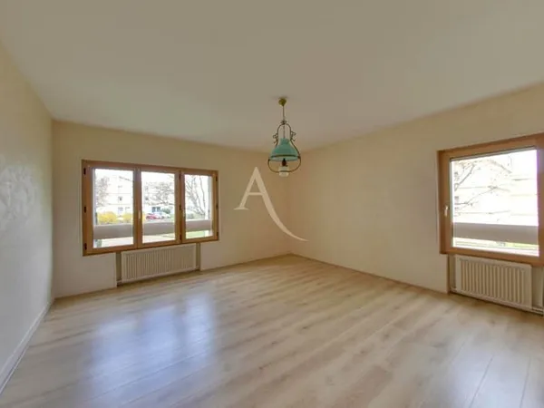 Appartement lumineux 94,96 m² à Auxerre