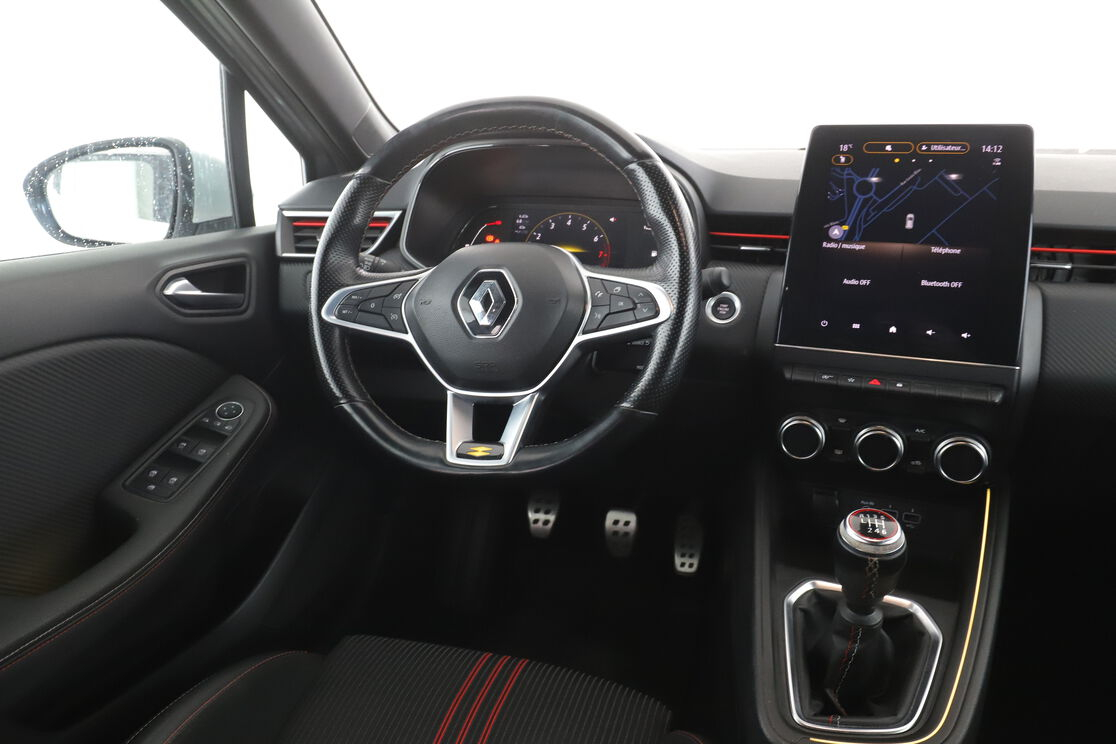 Renault Clio 1.0 TCe RS Line — photo 12