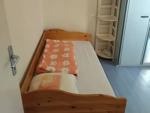 Location CHAMBRE à Mérignac, dans maison avec jardin - Calme