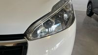 Peugeot 208 1.2 PureTech 82ch E6.2 Evap Active 5p — photo 17