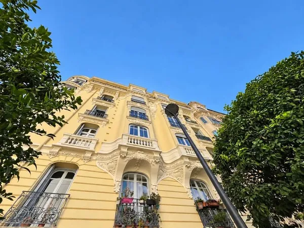 Nice centre - appartement meublé avec deux chambres