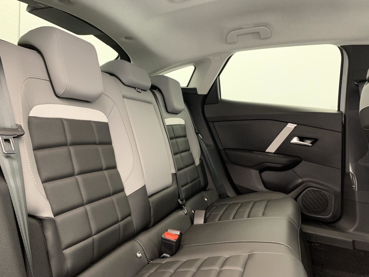 Citroën C4 — photo 10