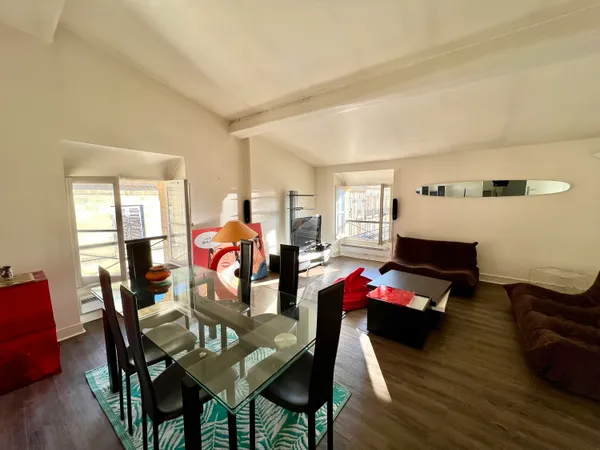 Loue appartement T3 73m² - Grands Hommes Bordeaux