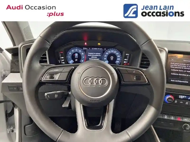 Audi A1 sportback 25 tfsi 95 ch s tronic 7 — photo 32
