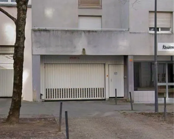 Box garage