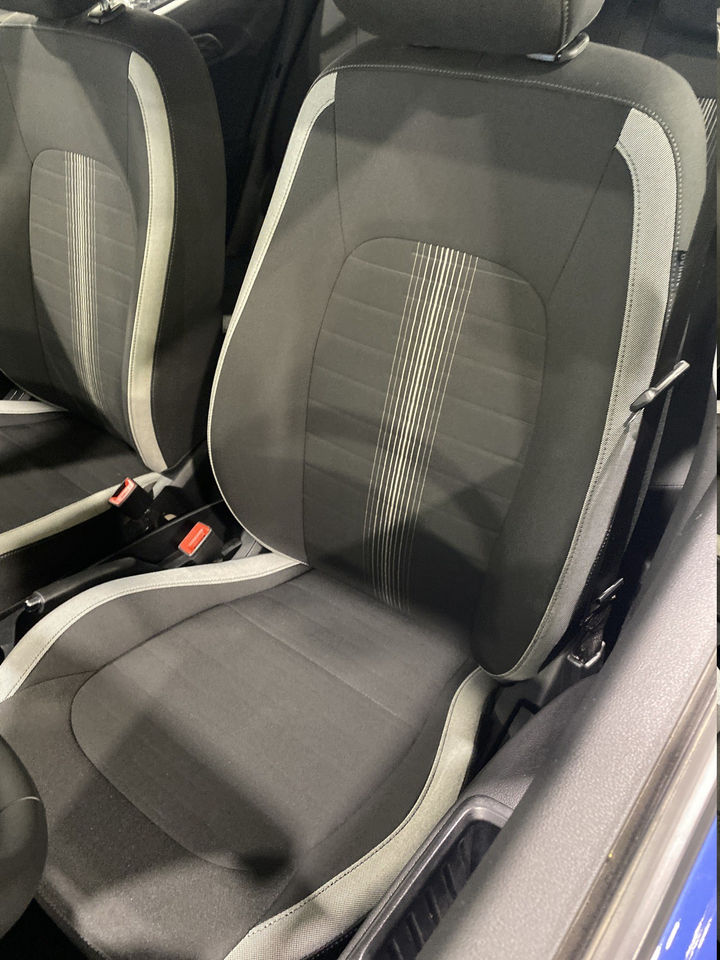 Hyundai i10 — photo 47