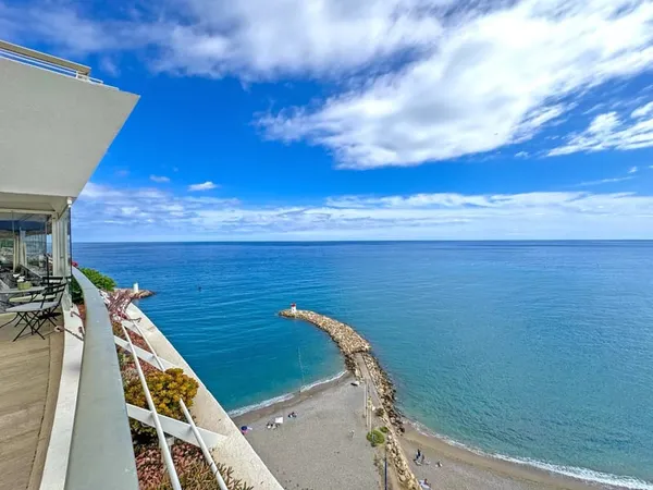 VILLENEUVE-LOUBET - MARINA BAIE DES ANGES VIAGER SANS RENTE - 4 PIÈCES - TERRASSE 130 m²