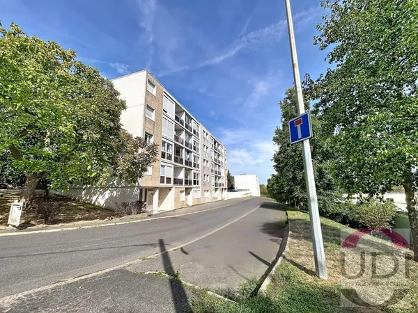 CORBEIL ESSONNES T5 avec Loggia À Vendre