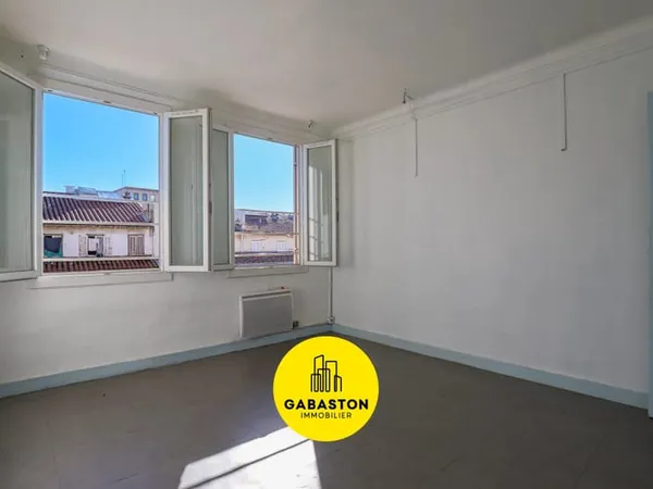Appartement 78m2, Vue dégagée I Colbert 1er, Marseille