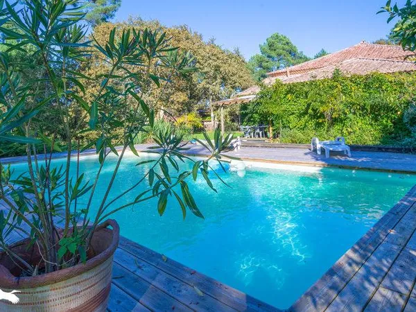 Maison 7 pièces 339 m²