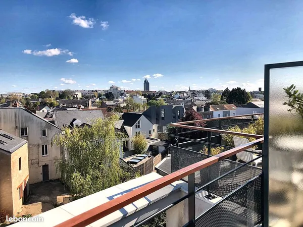 T2 Recent Nantes Centre Mellinet - Parking et Terrasse 12m2 dernier étage avec vue sur la ville sans