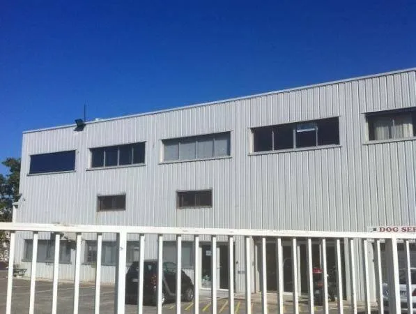 Local d'activité 295 m²