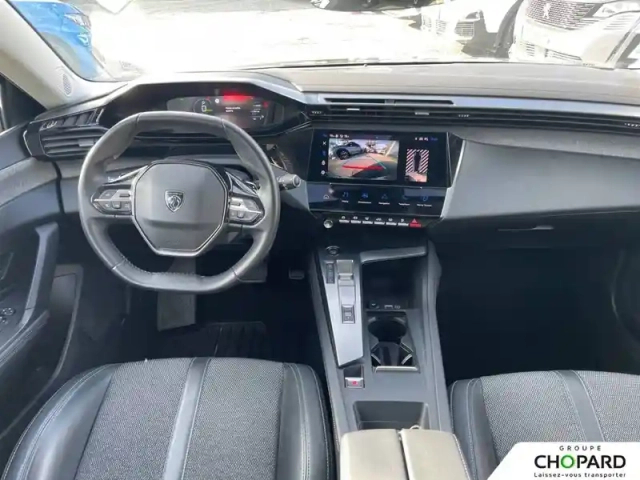 Peugeot 308 phev 180 e-eat8 — photo 14