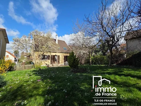 MAISON F8 VILLEJUIF