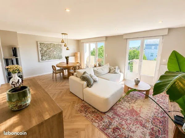 📍 Appartement T3 entièrement rénové - 78 m² - Pentagone La Roche-sur-Yon