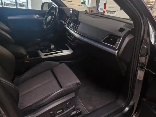 Audi Q5 55 tfsi e 367ch s line quattro s tronic 7 — photo 14