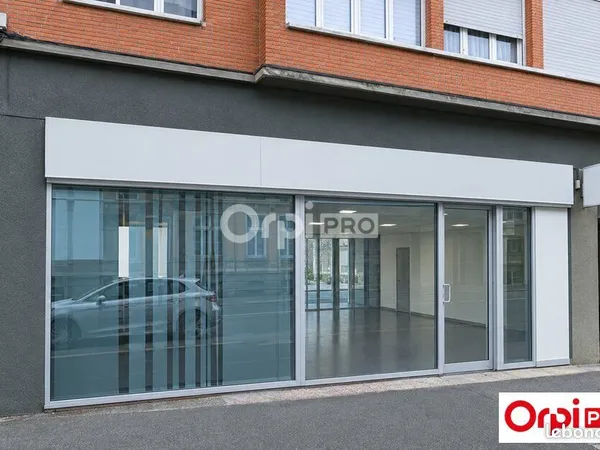 Local commercial 126 m²