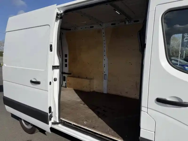 Renault Master fgn trac f3500 l2h2 blue dci 135 — photo 24