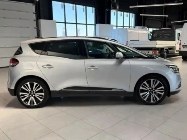Renault Scenic 1.6 dci 160ch energy initiale paris edc — photo 4