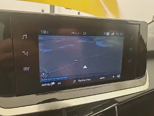 Peugeot 208 puretech 75 s&amp;s bvm5 — photo 45