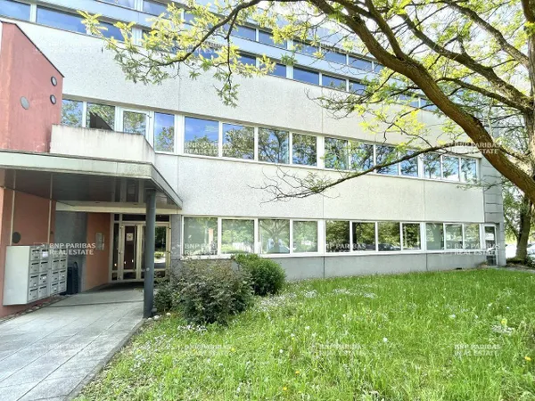 Bureaux 6 pièces 207 m²