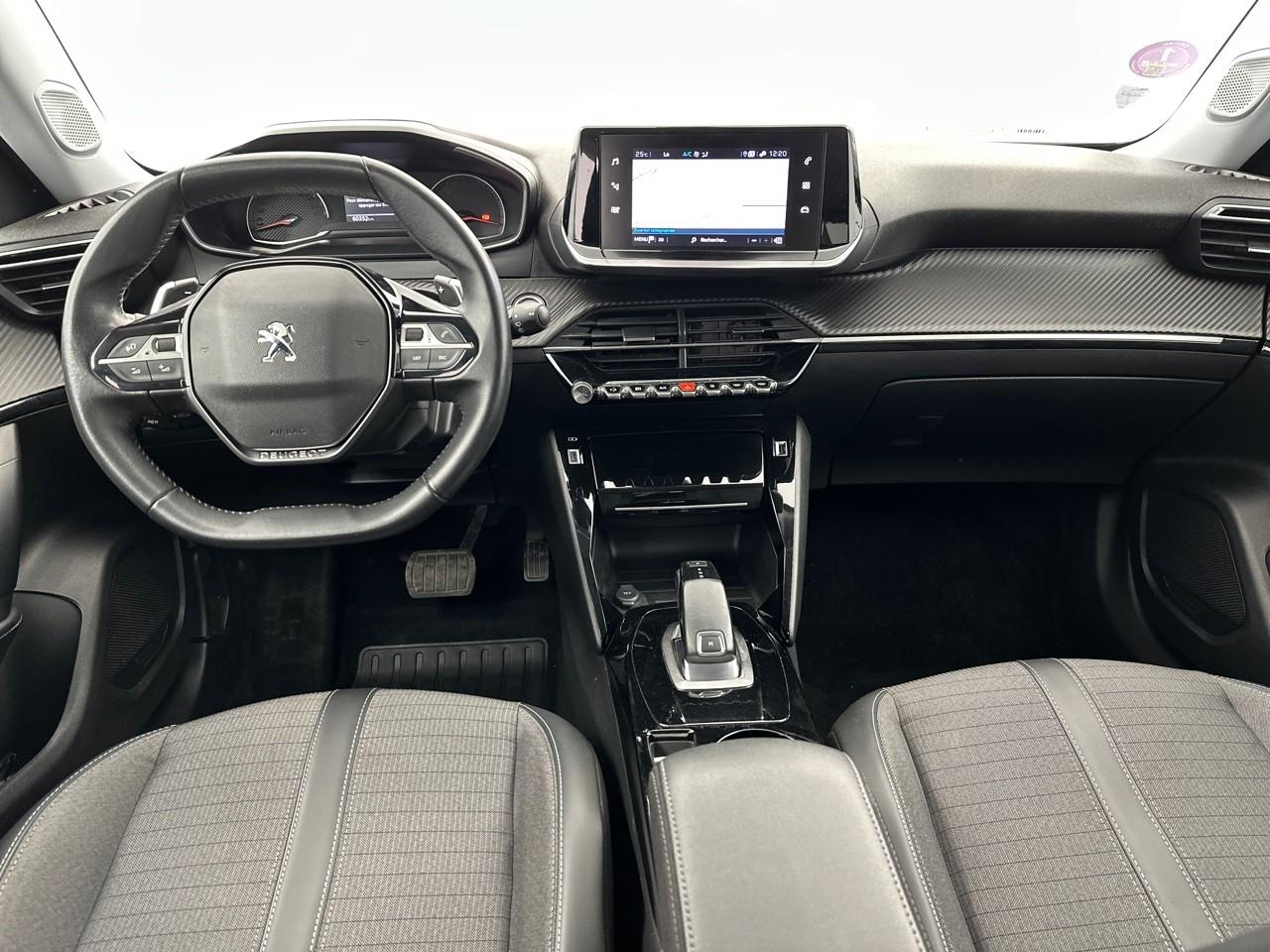 Peugeot 2008 puretech 130 s&s eat8 allure pack — photo 11