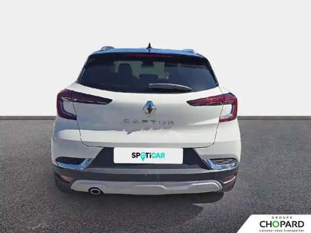 Renault Captur blue dci 115 edc — photo 5