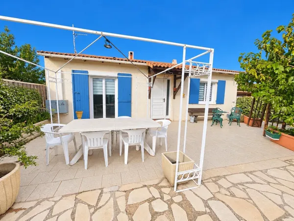 Maison au calme, deux chambres et un studio