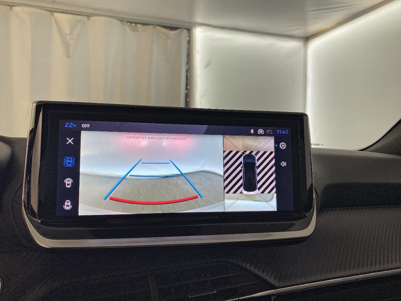 Peugeot 2008 hybrid 145 ch e-dcs6 allure — photo 17