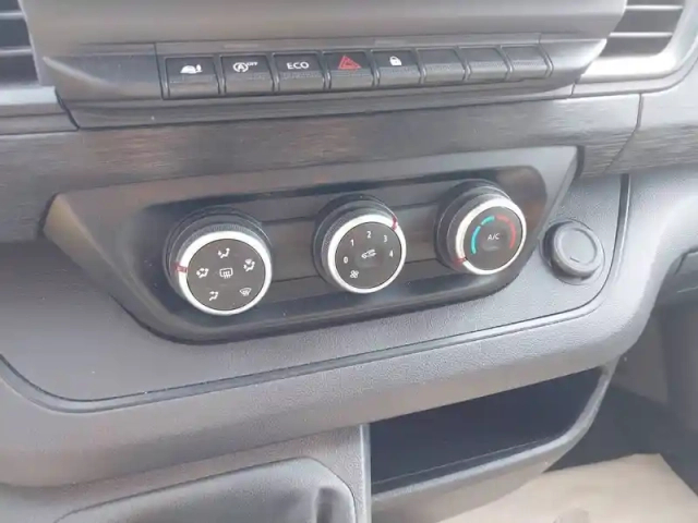 Renault Trafic l1 dci 150 energy s&amp;s — photo 32
