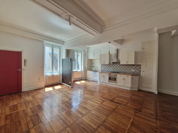 Appartement 4 pièces 87 m²
