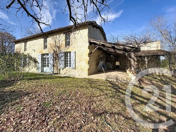 Maison 12 pièces 311 m²