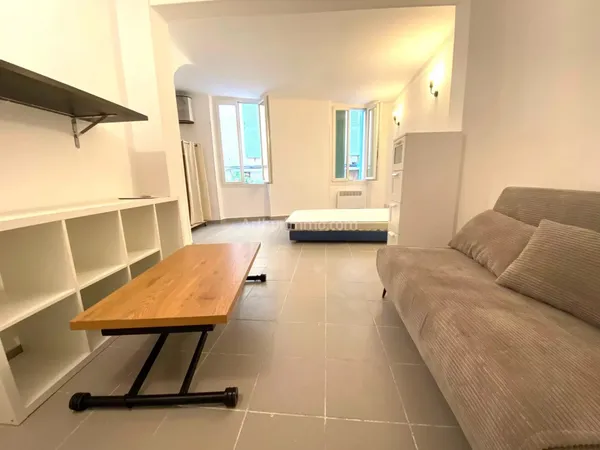 STUDIO Meublé