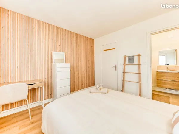 Colocation Le Bourget - Chambre avec salle d'eau privative - RER B