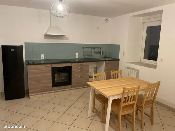 Location Triplex au bourg de camlez