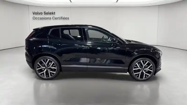 Volvo Ex30 p5 long range 272 ch — photo 7