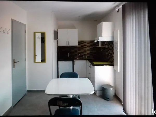 Studio étudiants meublé