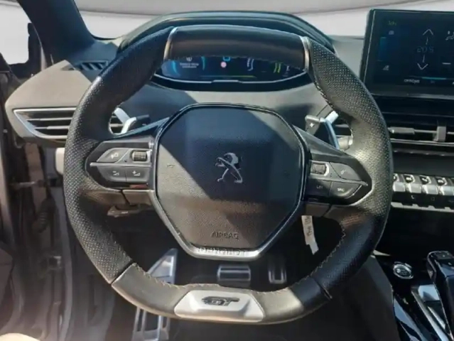Peugeot 3008 hybrid 225ch gt line e-eat8 10cv — photo 14