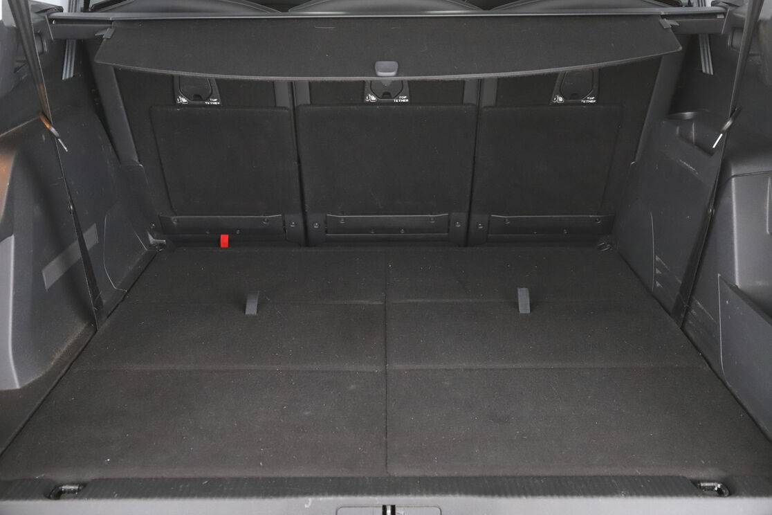 Peugeot 5008 1.2 PureTech Allure EAT8 — photo 16