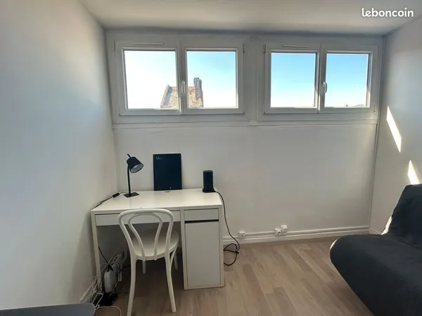 🎓 Chambre étudiante 14 m² - Cambrai centre - 350 toutes charges comprises